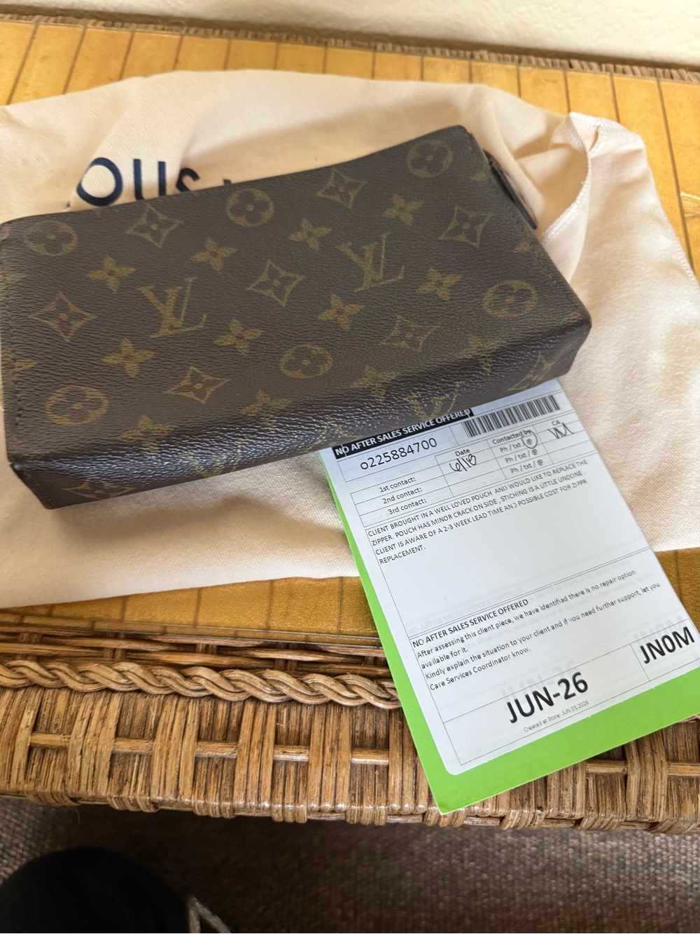 Authentic zipper Louis Vuitton wallet pouch vintage